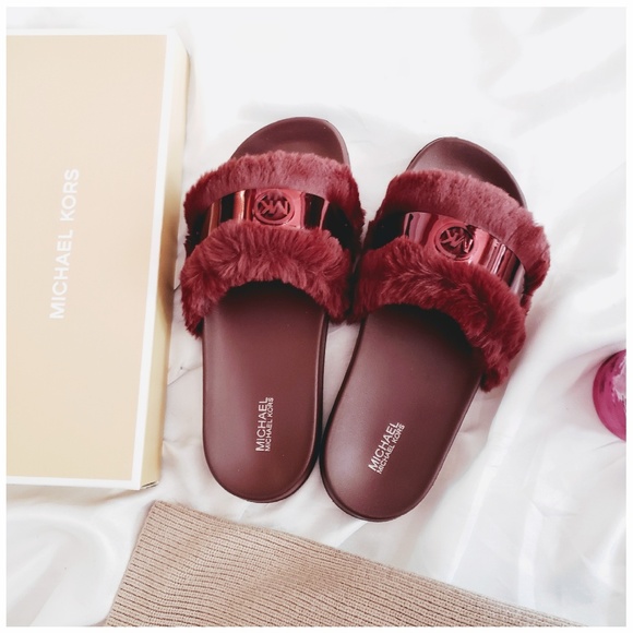 Michael Kors Jett Faux Slipper Sandal (last pair) - Picture 2 of 7